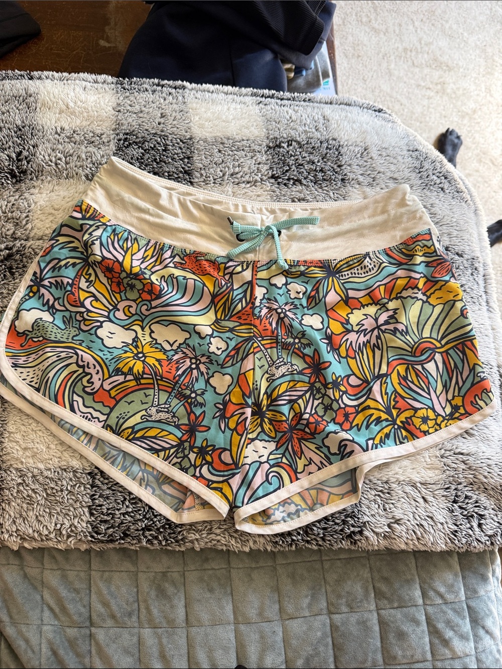 Rabbit Running W Size Small Board Shorts Tropical Print Athletic